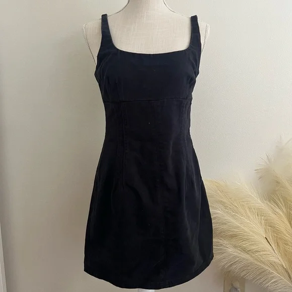 black mini dress puff sleeves Black Long-Sleeved Cotton Fitted Mini Dress Puff Shoulders Thumbholes XL